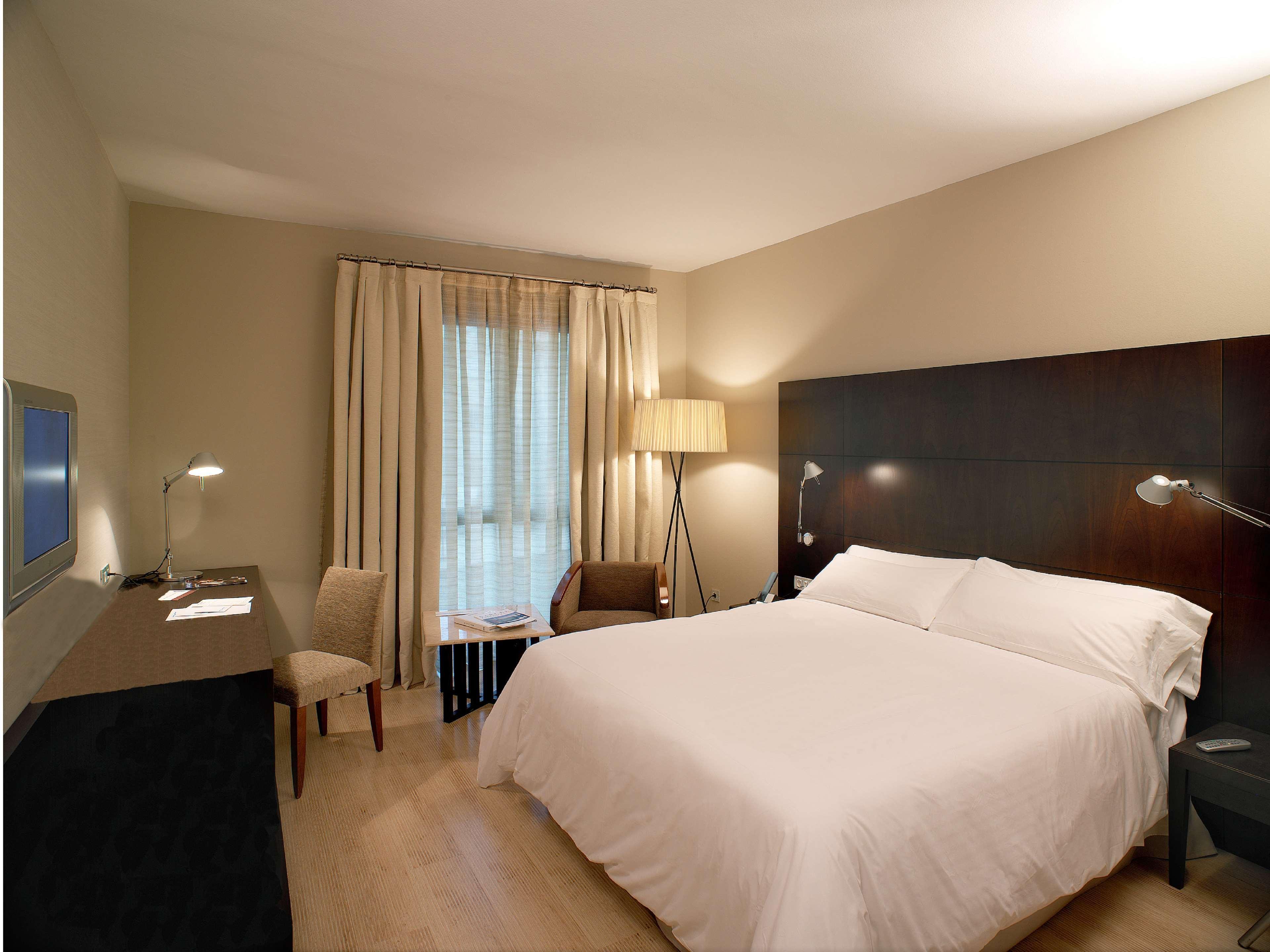 Alexandra Hotel, Curio Collection By Hilton Barcelona