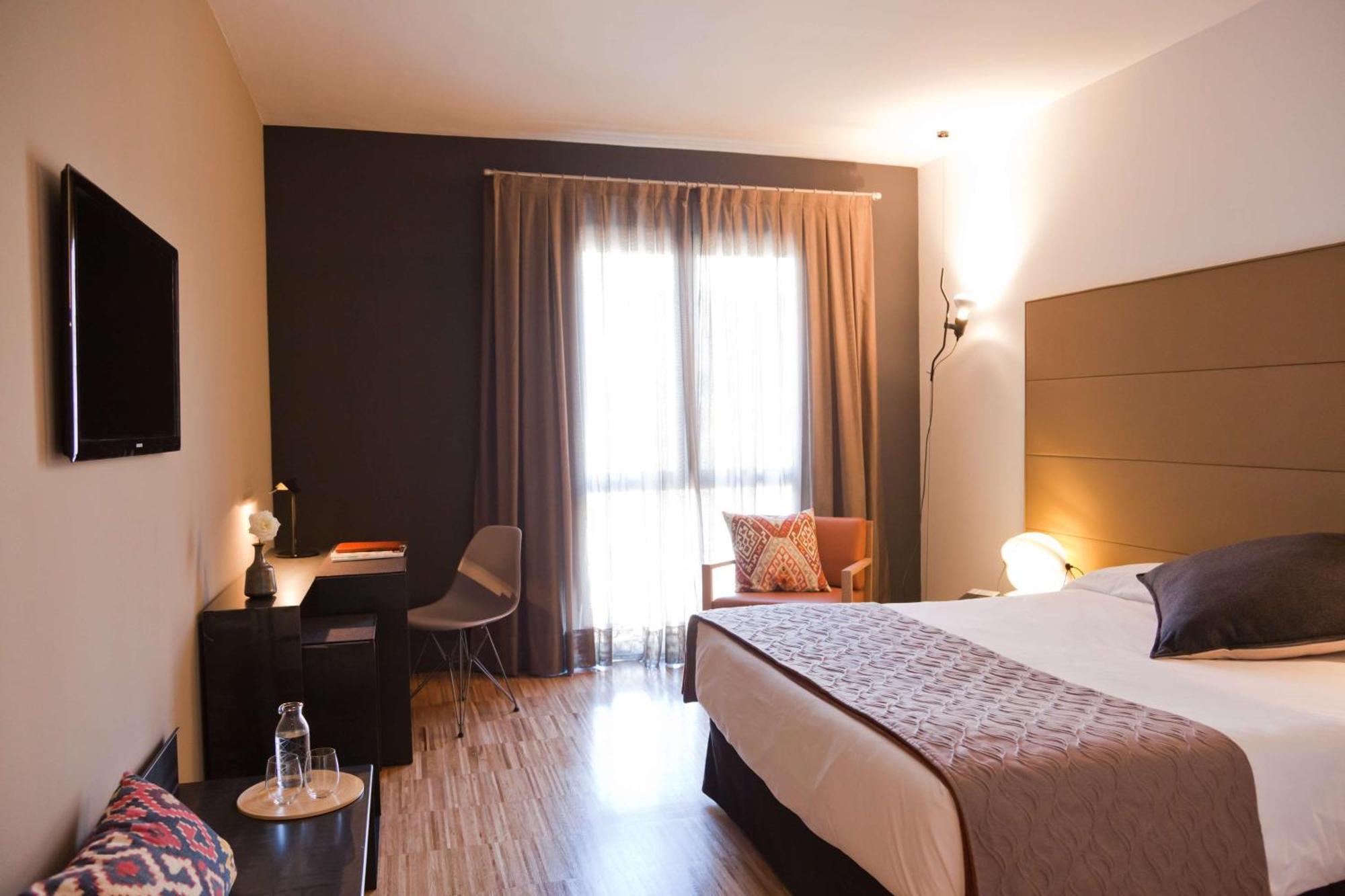 Alexandra Hotel, Curio Collection By Hilton Hotel Barcelona