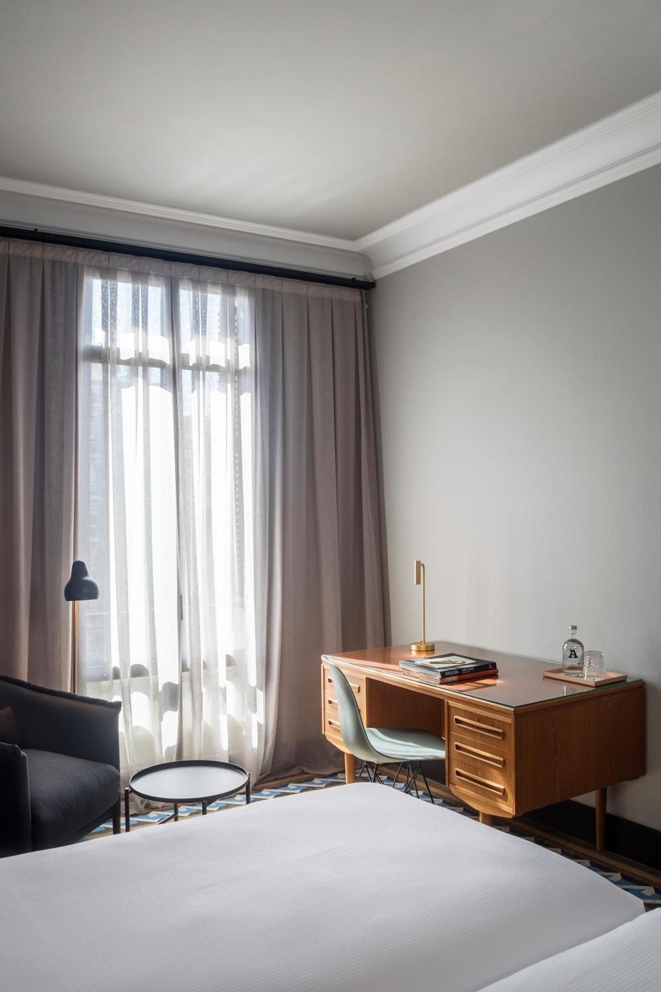 Alexandra Hotel, Curio Collection By Hilton 4* Barcelona