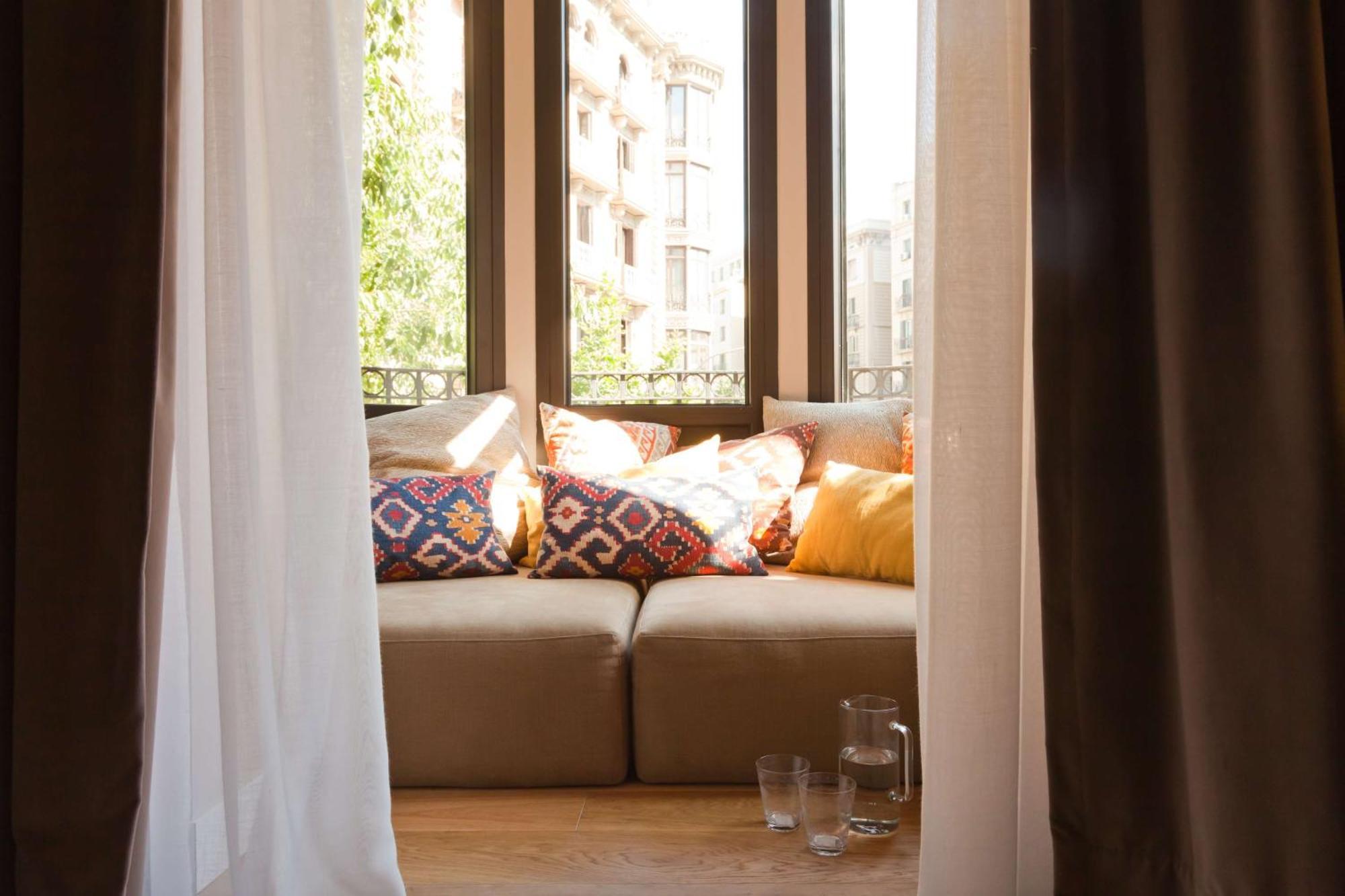Alexandra Hotel, Curio Collection By Hilton 4*