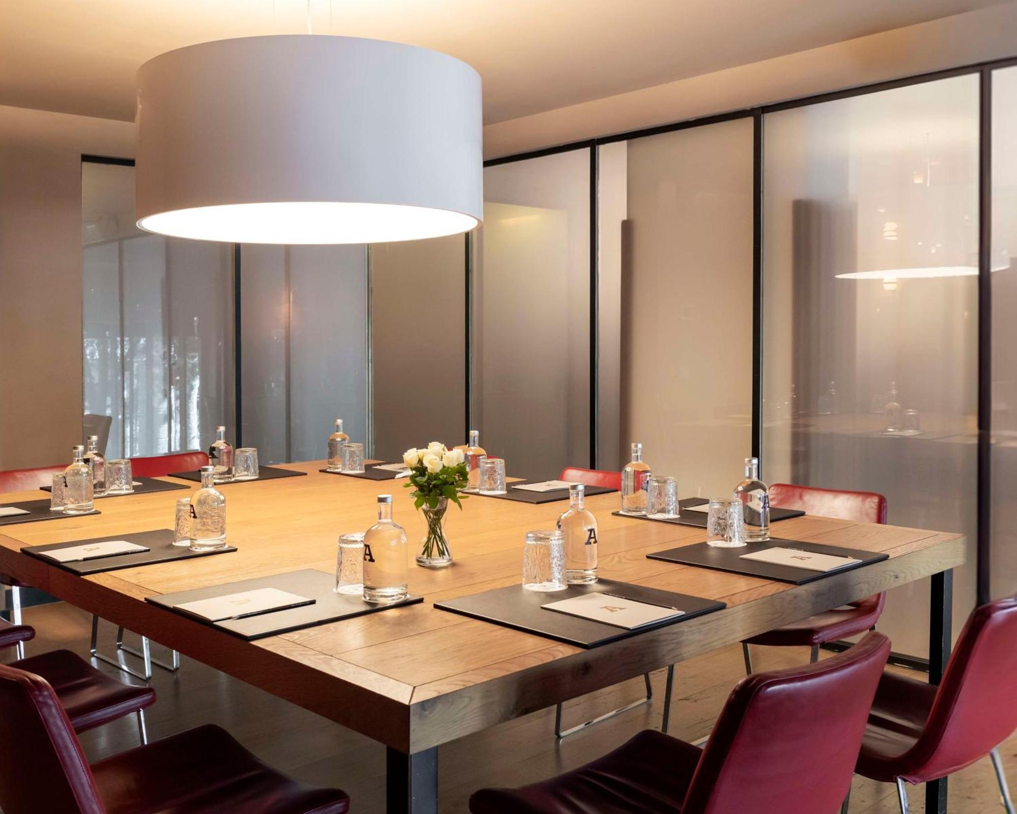 Alexandra Hotel, Curio Collection By Hilton Barcellona